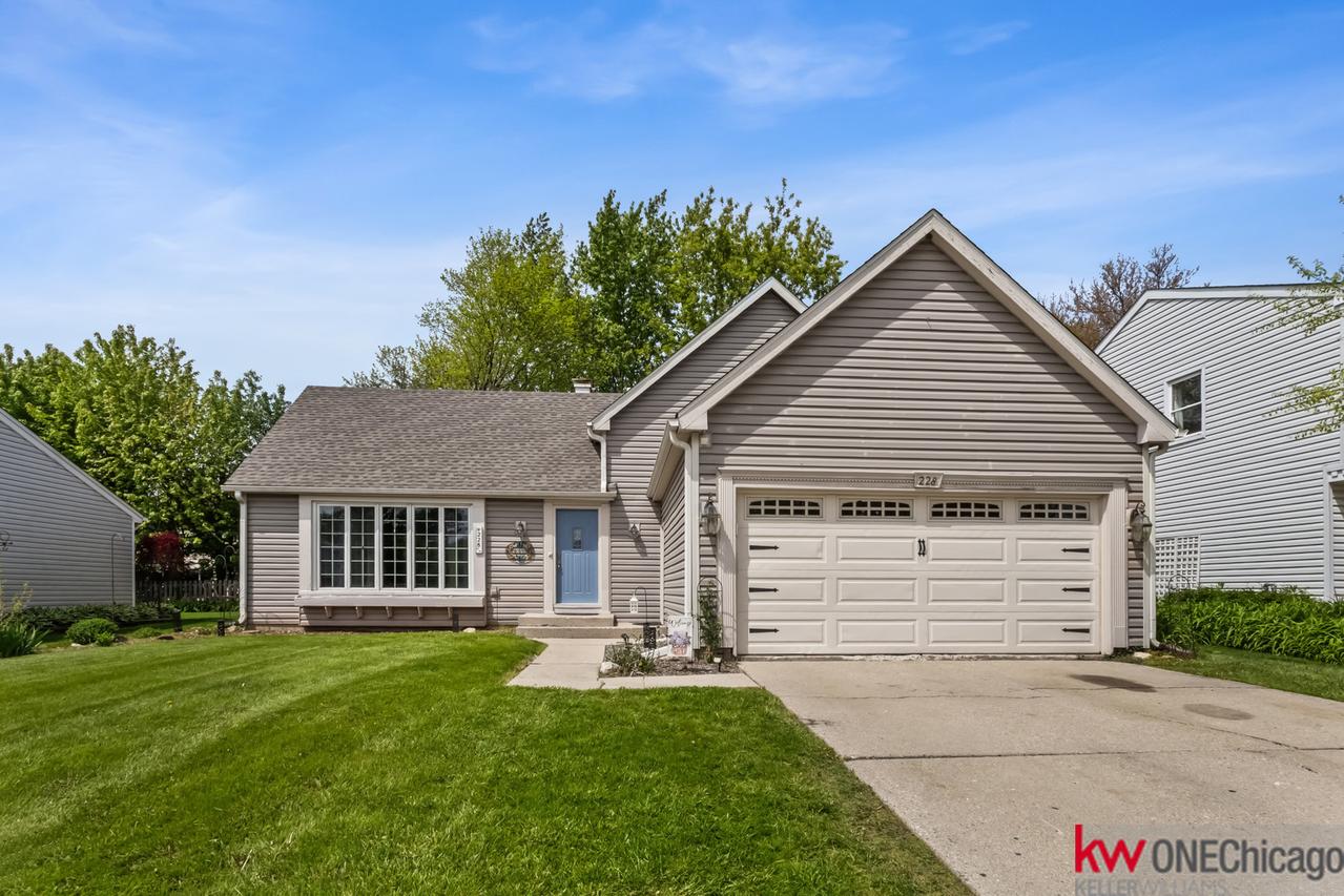 228 N Walnut Ln., Schaumburg, IL 60194