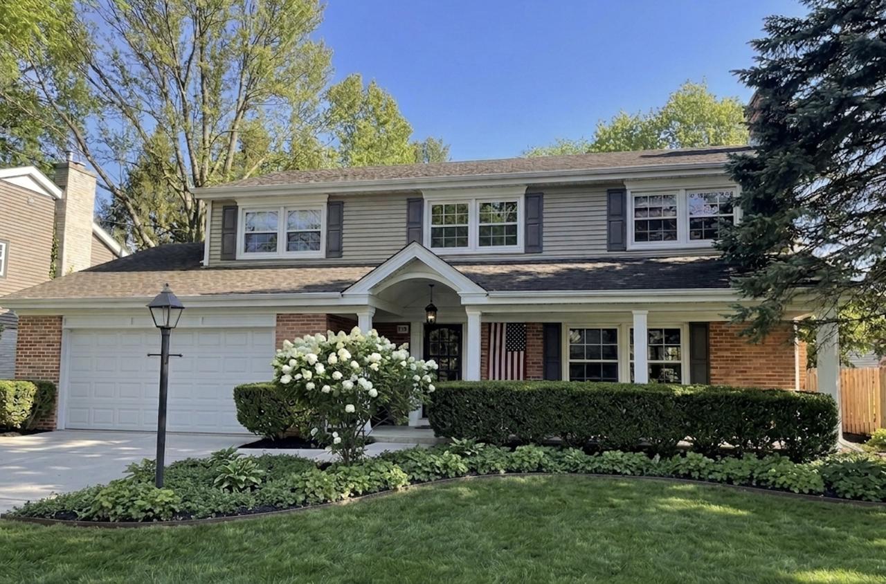 909 E Rockwell St., Arlington Heights, IL 60005