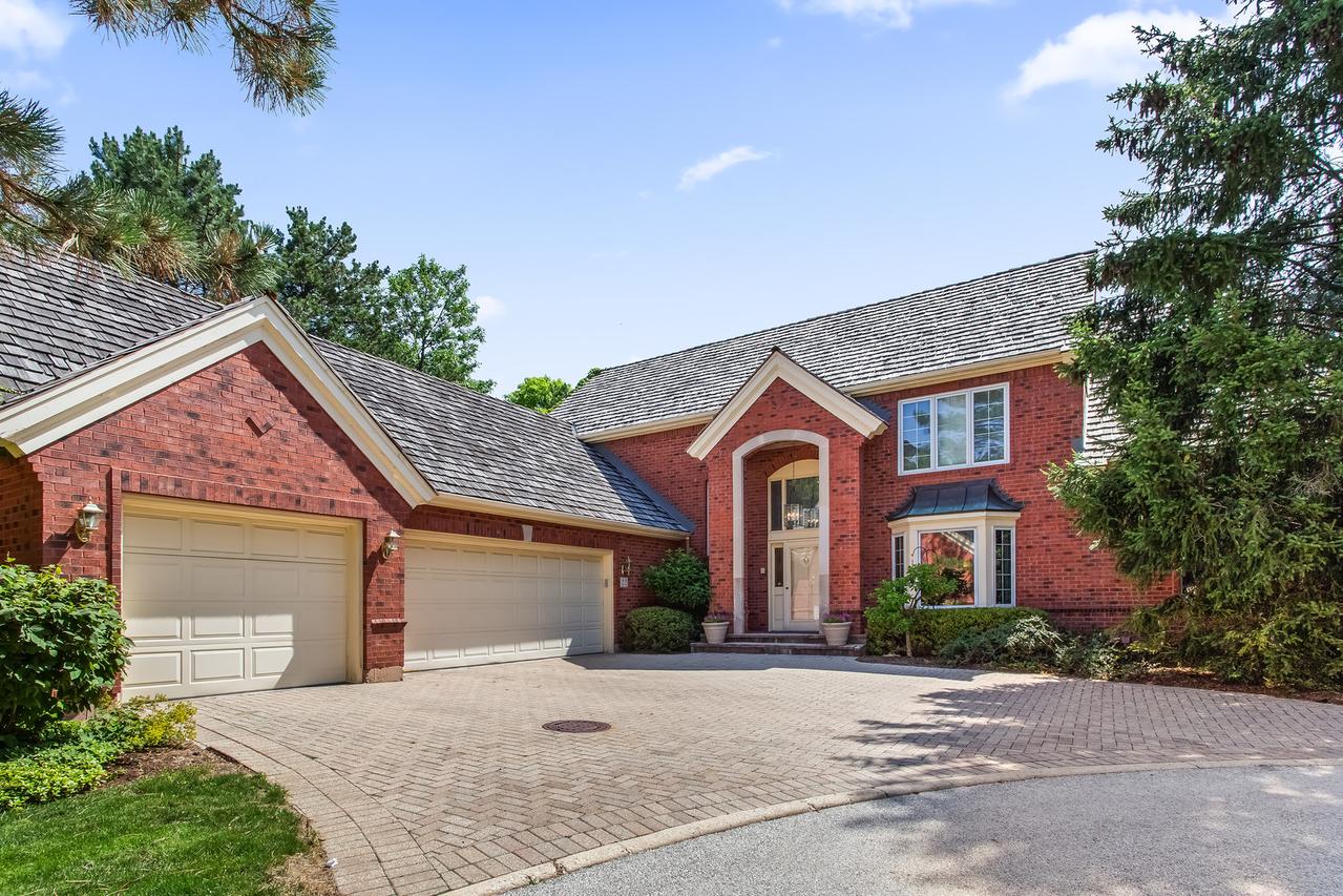 22 Regent Wood Rd., Northfield, IL 60093