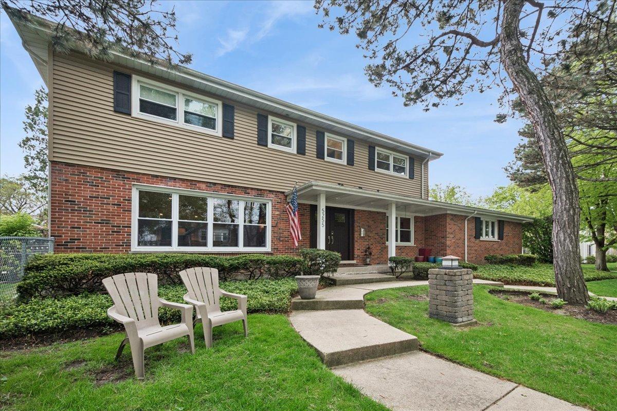 5255 Suffield Ter., Skokie, IL 60077