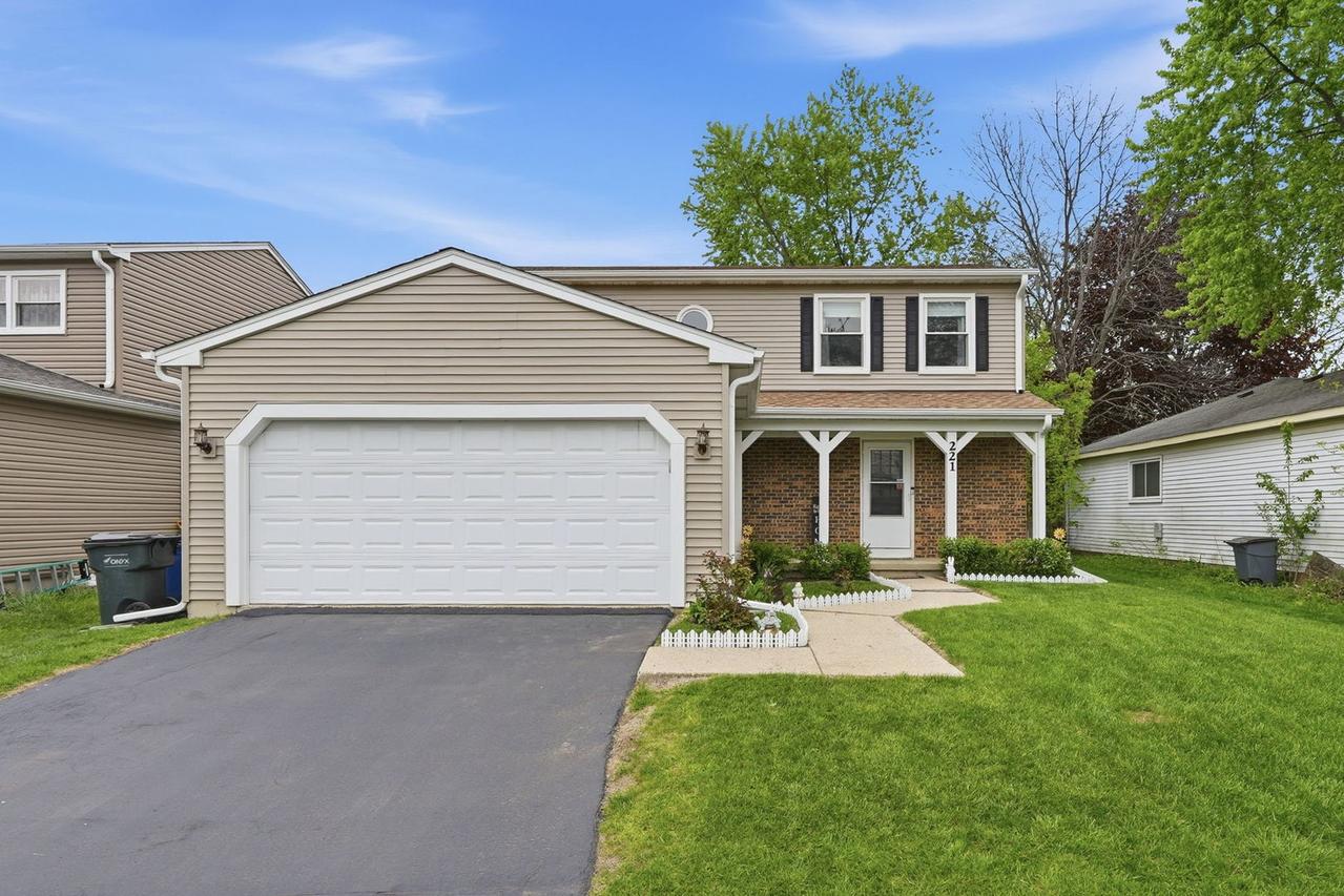 221 E Lakeside Dr., Vernon Hills, IL 60061
