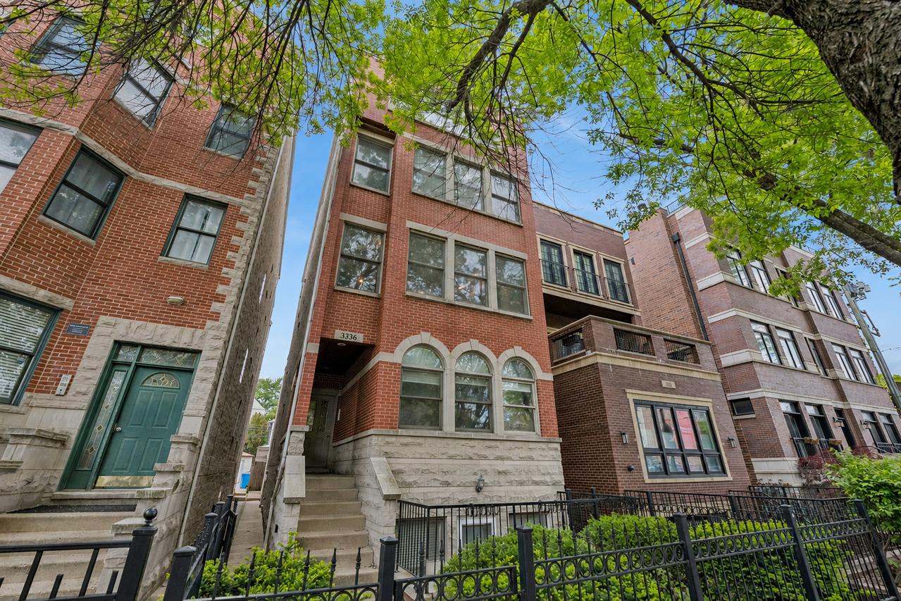 3336 N Damen Ave. #2, Chicago, IL 60618