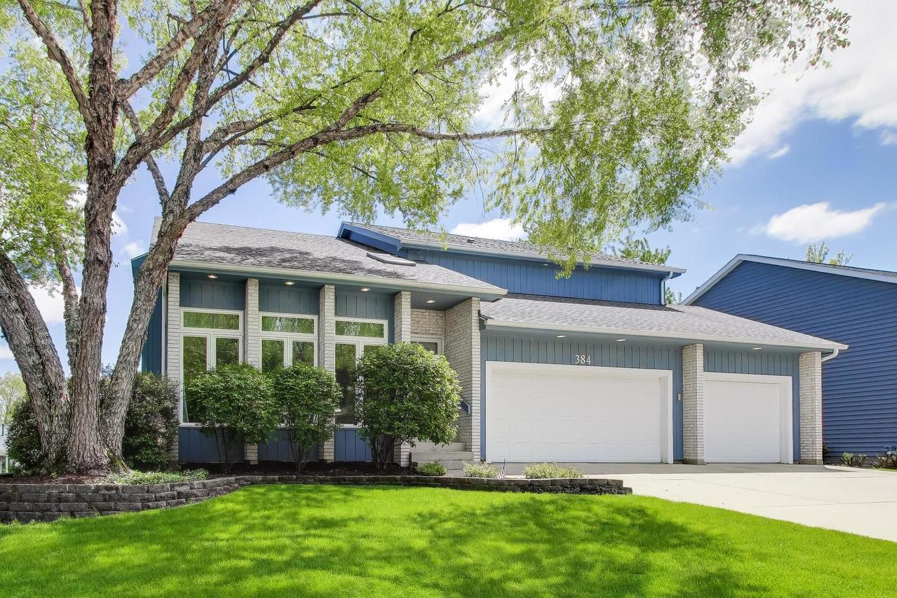 384 Du Pahze St., Naperville, IL 60565