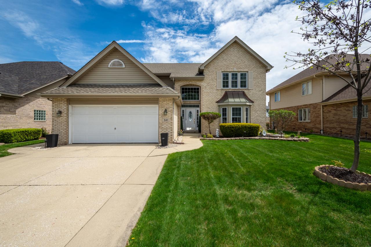 541 N 4th Ave., Addison, IL 60101