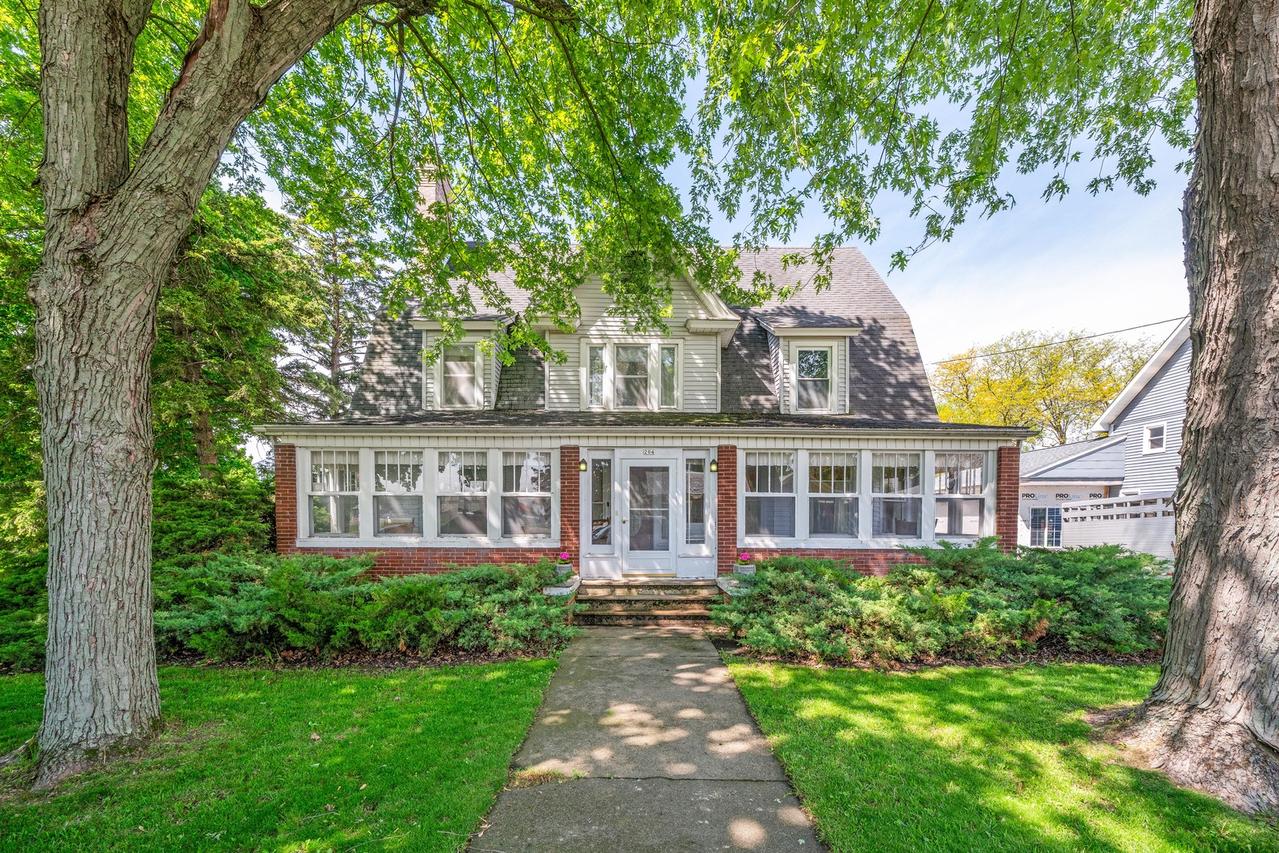 204 N West St., Earlville, IL 60518