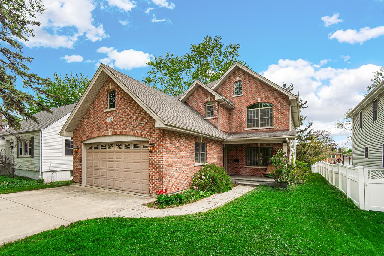 445 S Maple St., Itasca, IL 60143