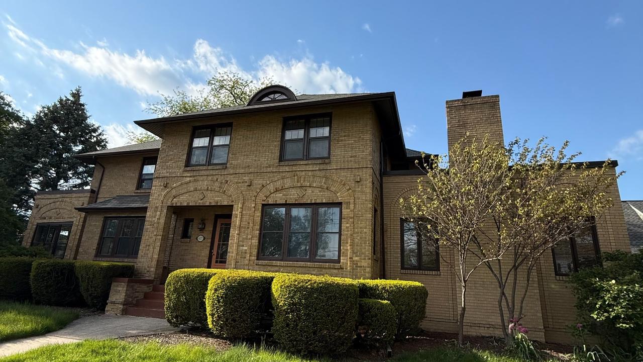 427 W Franklin St., Wheaton, IL 60187