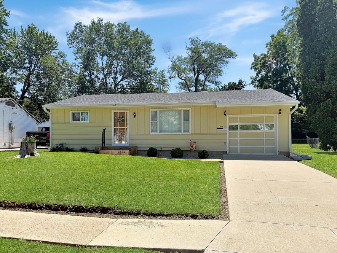 1411 Mark Dr., Freeport, IL 61032