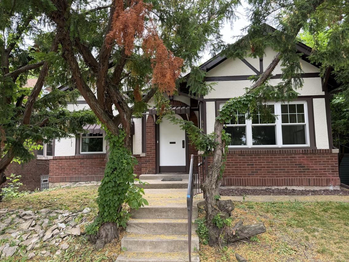 618 N 1st Ave., Maywood, IL 60153