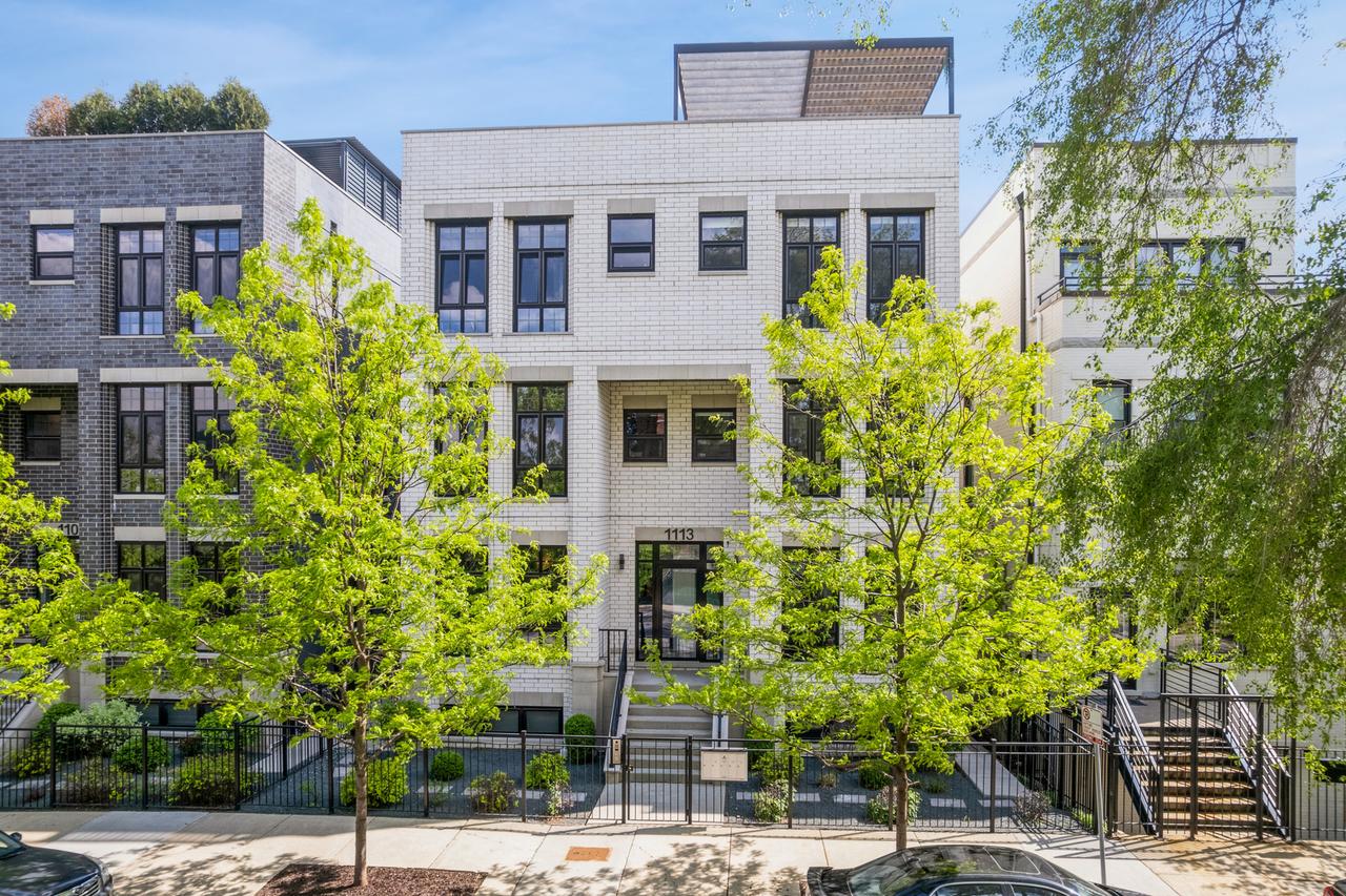 1113 W Chestnut St. #1E, Chicago, IL 60642