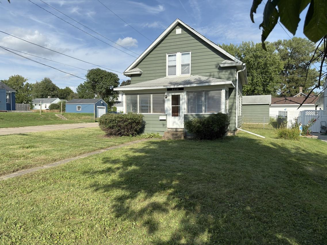 2233 24th St., Rock Island, IL 61201