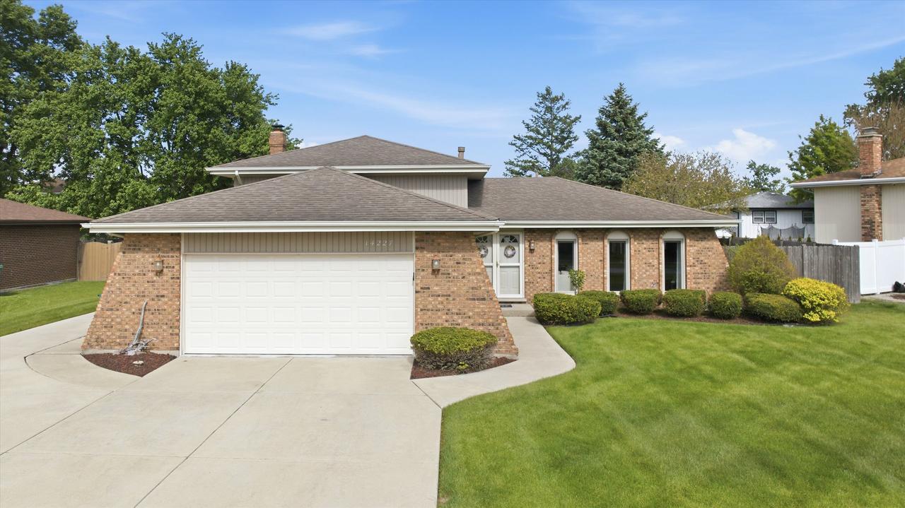 14227 Margerita Ave., Orland Park, IL 60462