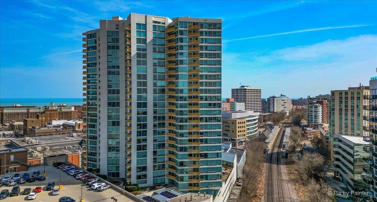 1720 Maple Ave. #2460, Evanston, IL 60201