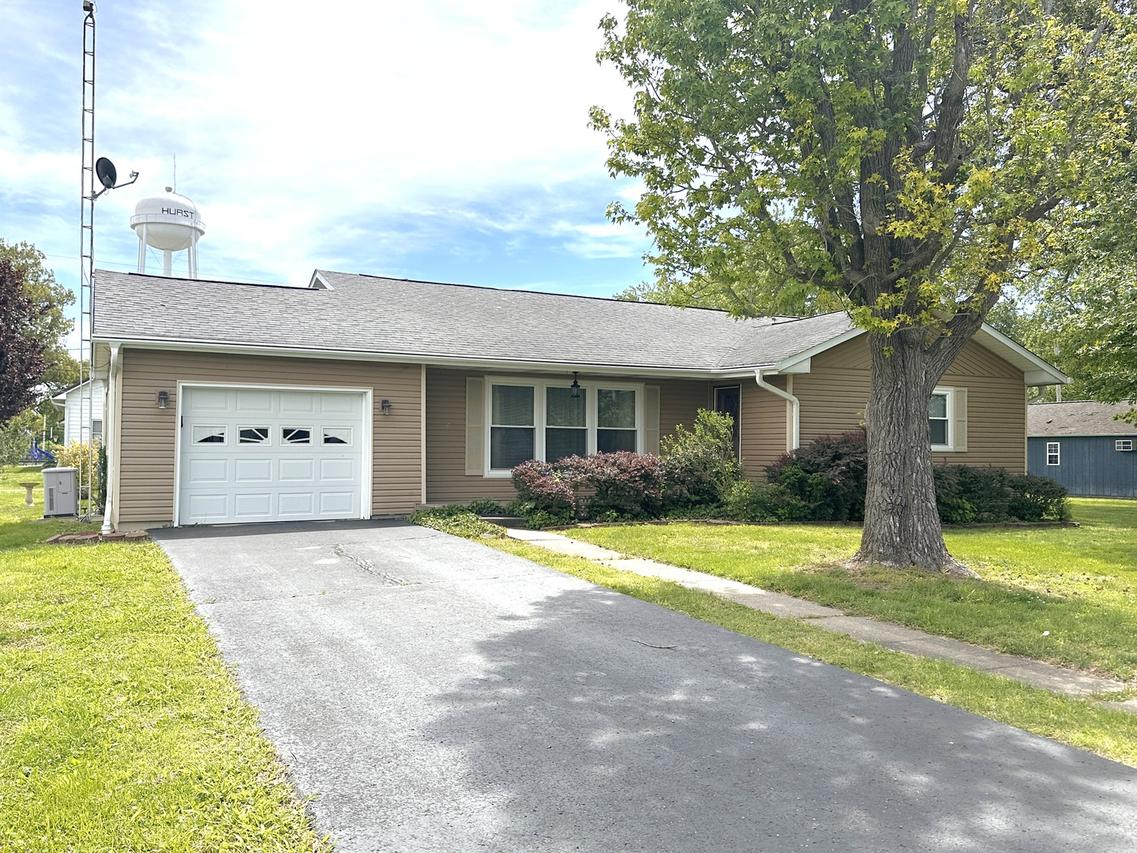 106 S George St., Hurst, IL 62949