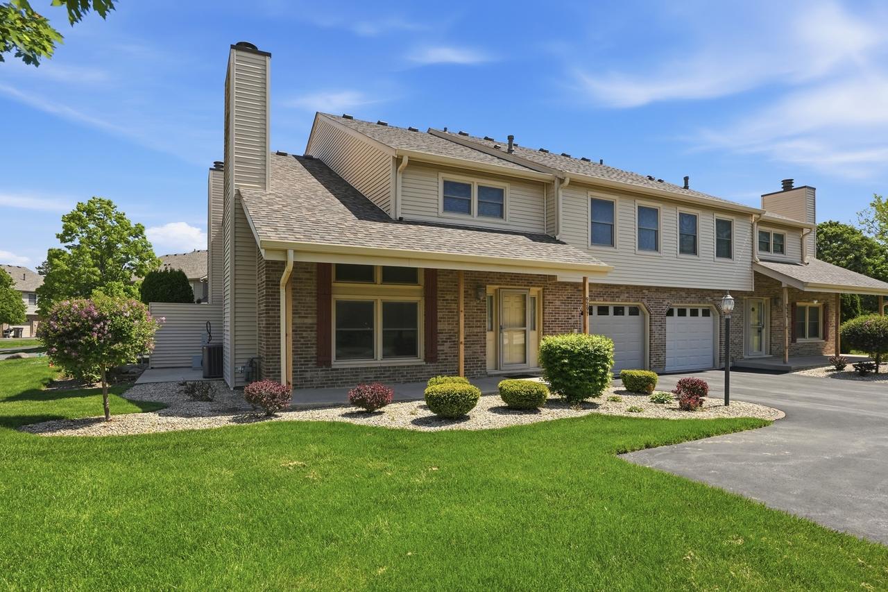 9297 Erin Ln., Orland Park, IL 60462