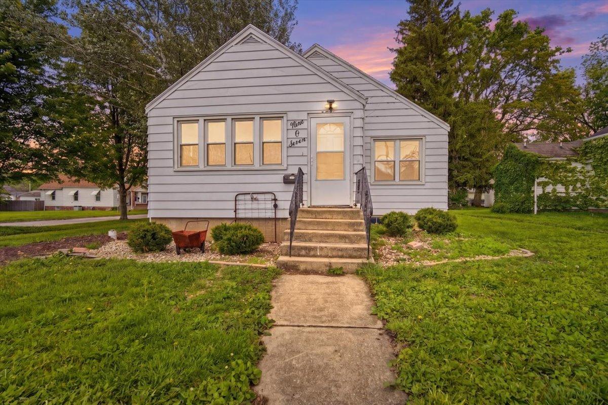 907 N Allin St., Bloomington, IL 61701