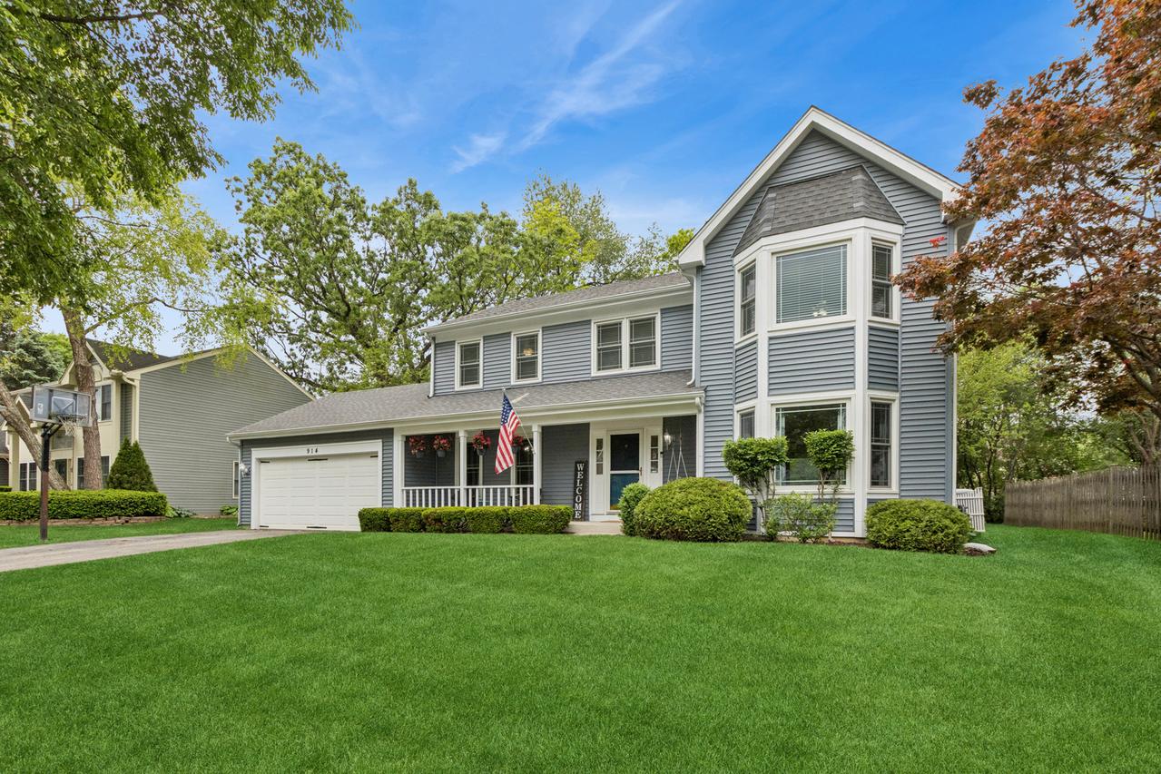 914 Hartford Dr., Gurnee, IL 60031