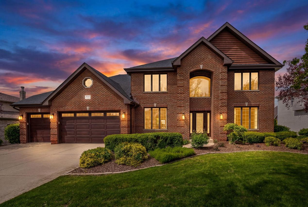 1045 Hilltop Dr., Lemont, IL 60439