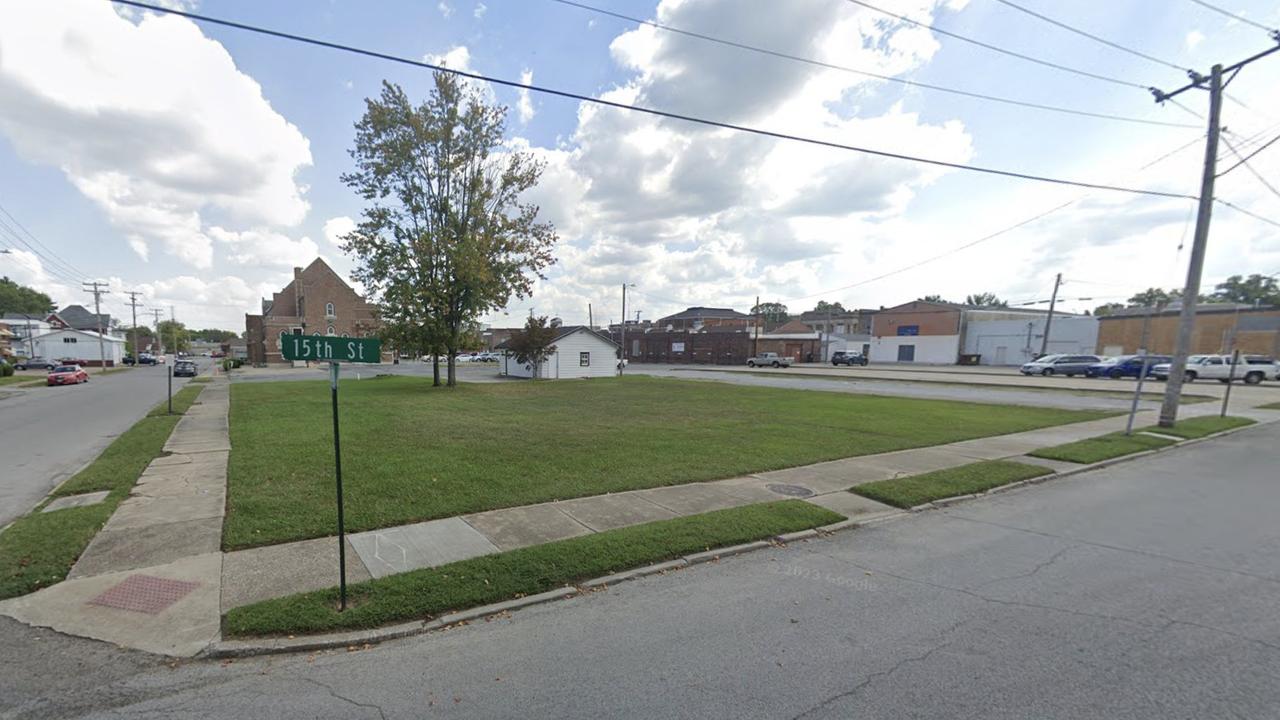 112 N 15th St., Murphysboro, IL 62966