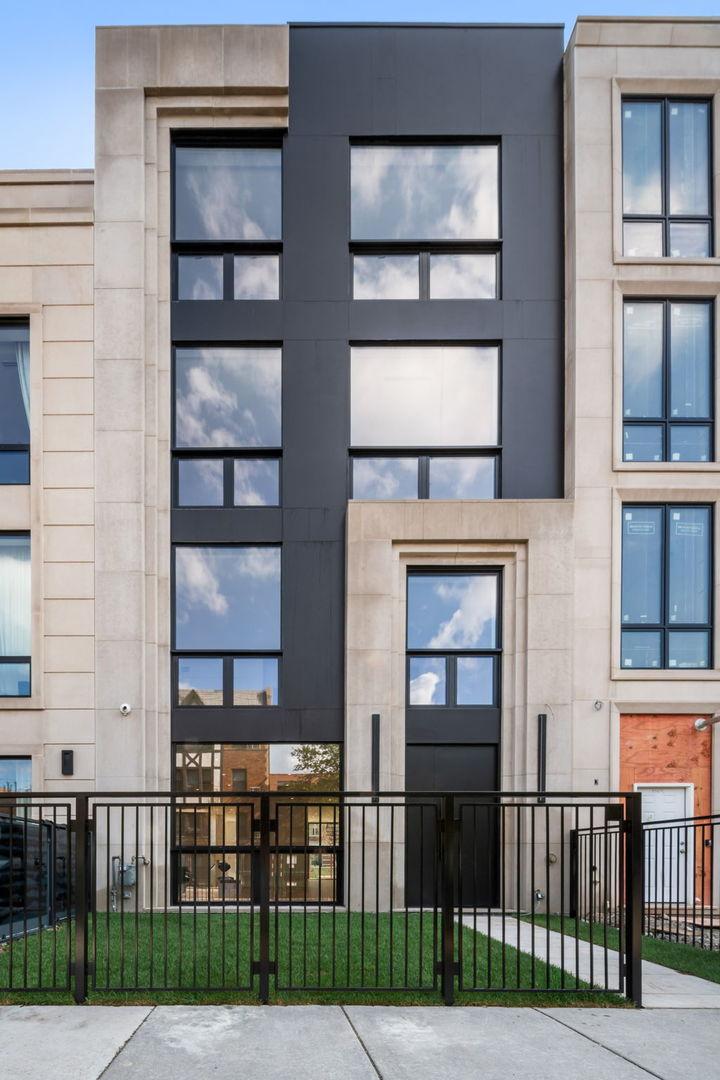 539 W Grant St., Chicago, IL 60614