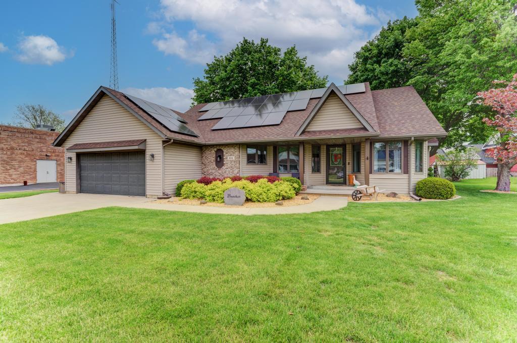 104 N Cedar St., Gardner, IL 60424
