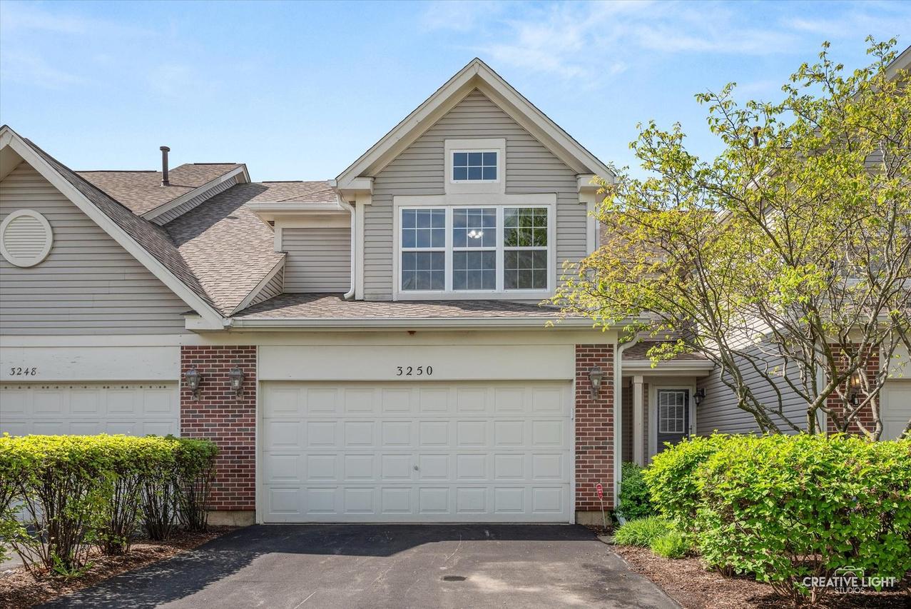 3250 Cool Springs Ct., Naperville, IL 60564