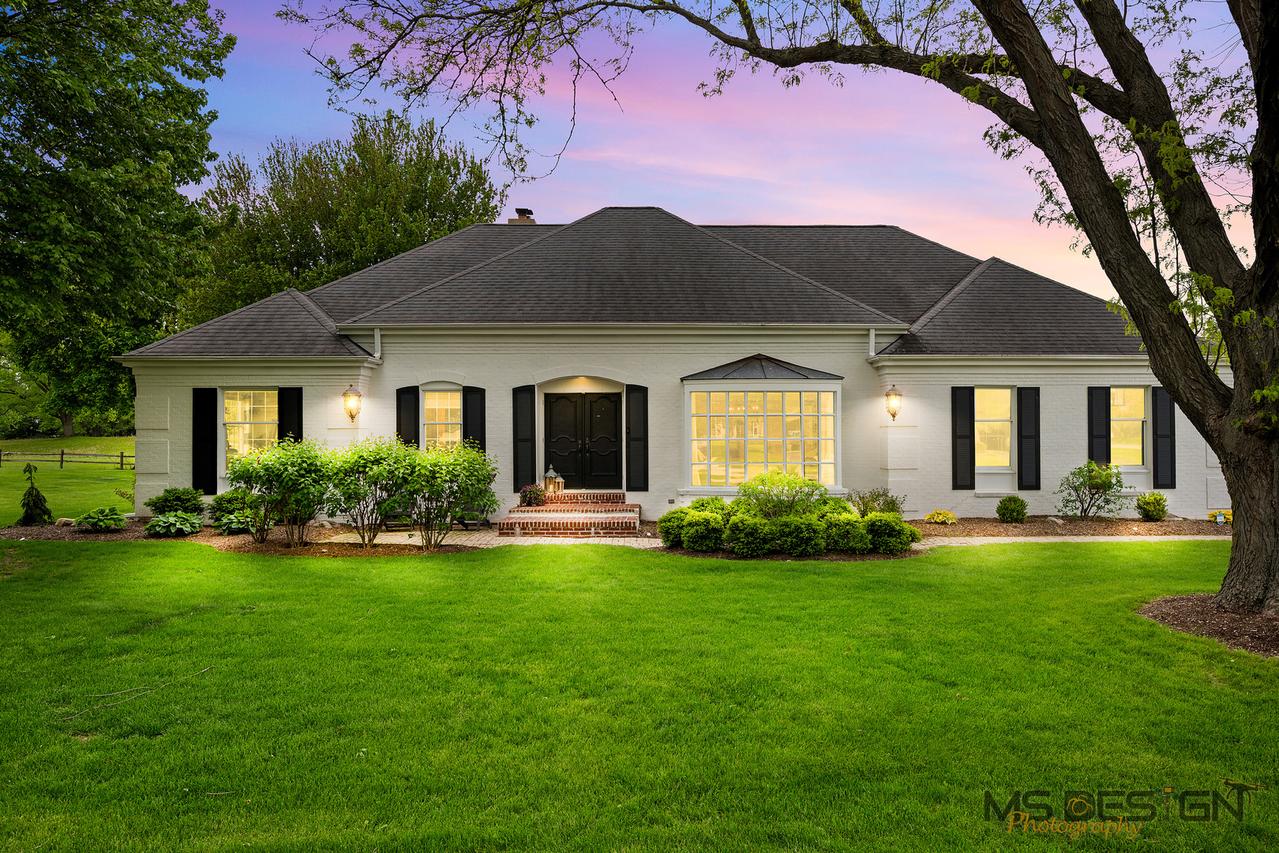 30819 Royal Oak Rd., Genoa, IL 60135