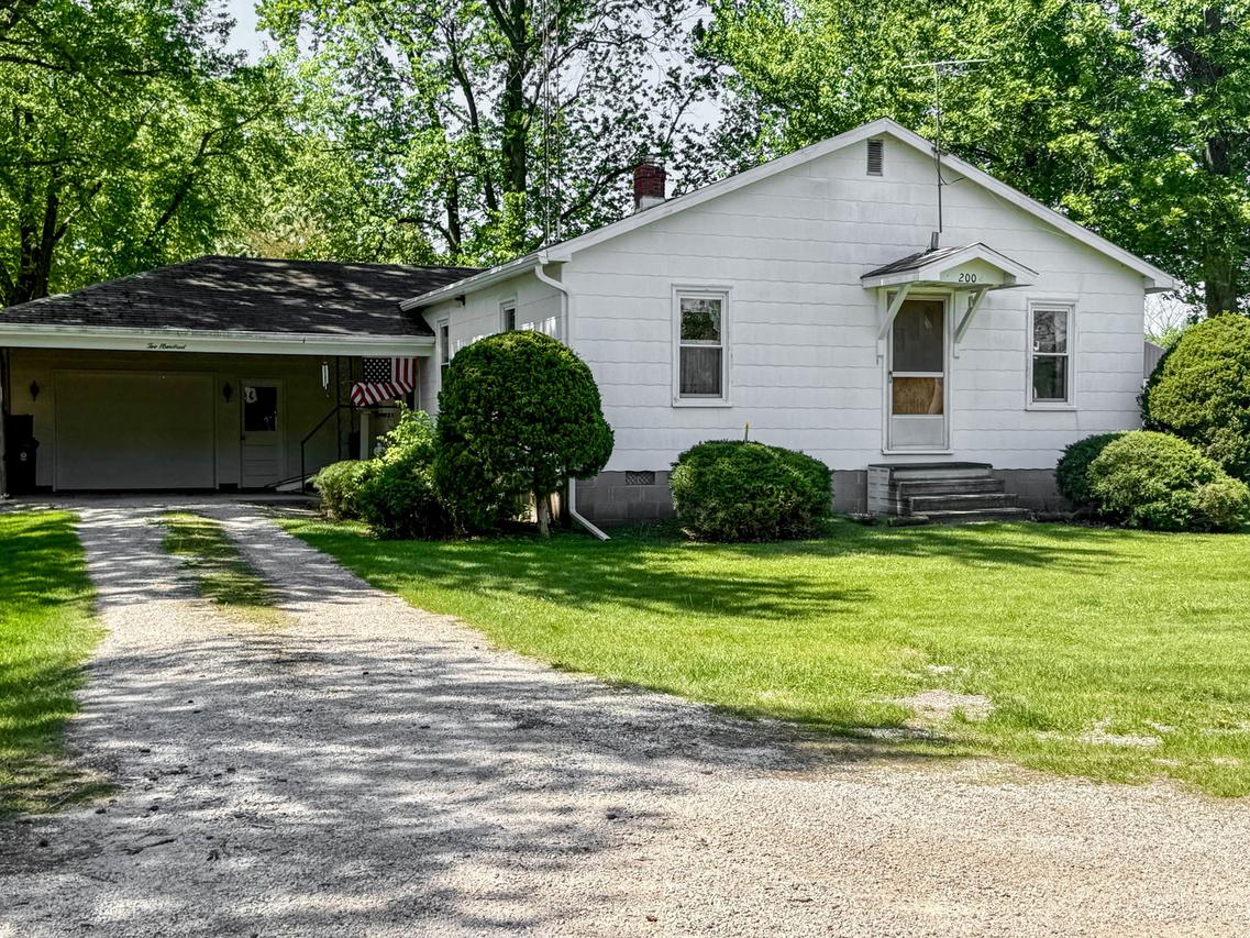 200 E George St., Odell, IL 60460