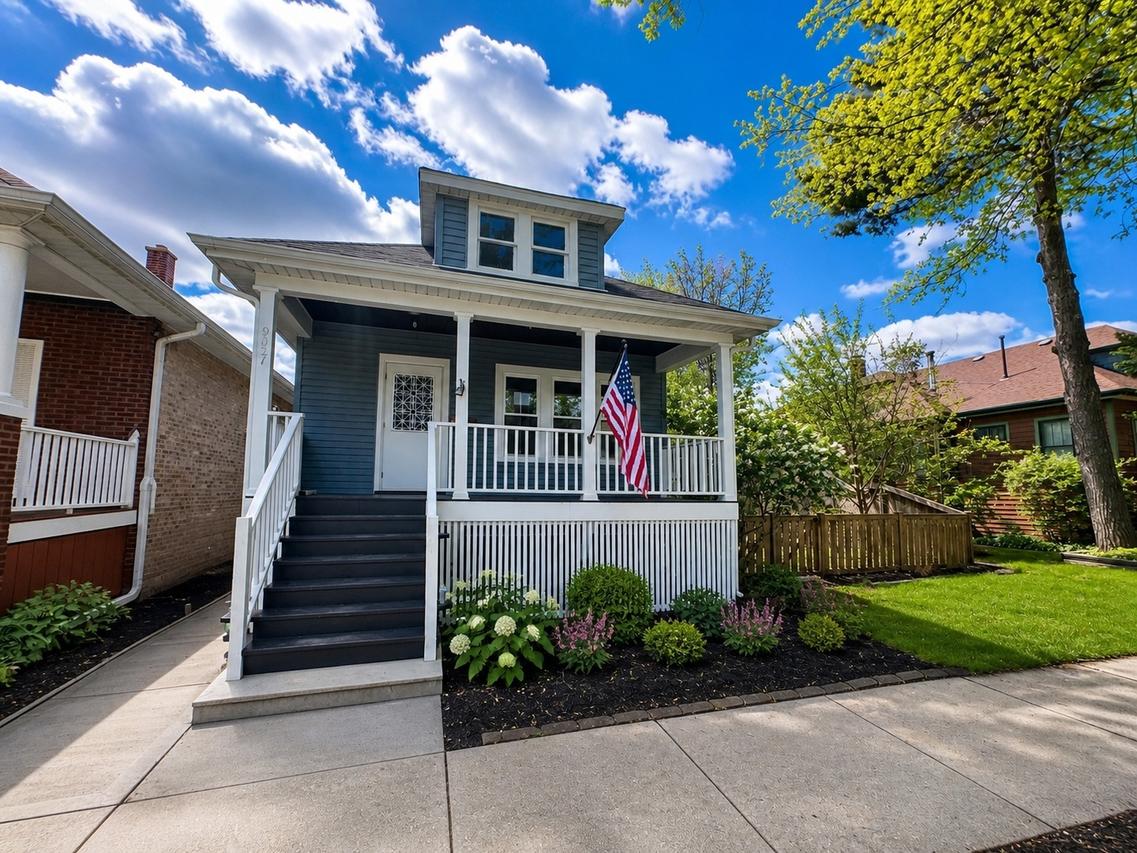 9021 Grant Ave., Brookfield, IL 60513