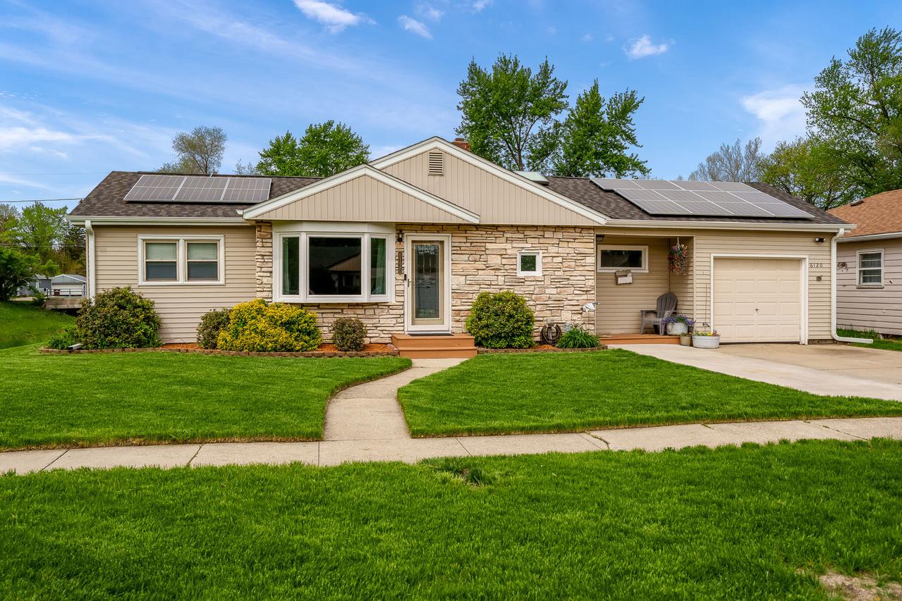 6120 John St., Loves Park, IL 61111