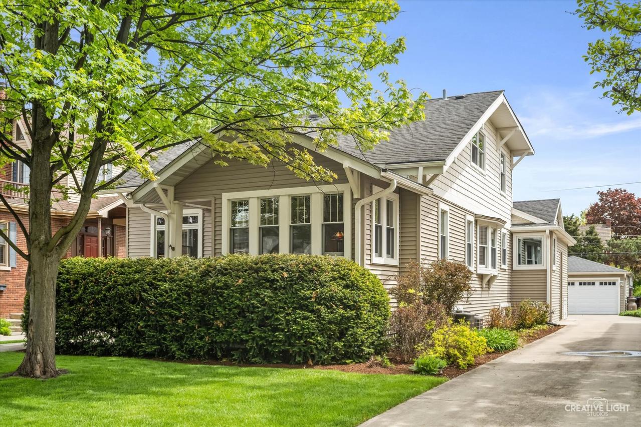 405 N Washington Ave., Park Ridge, IL 60068