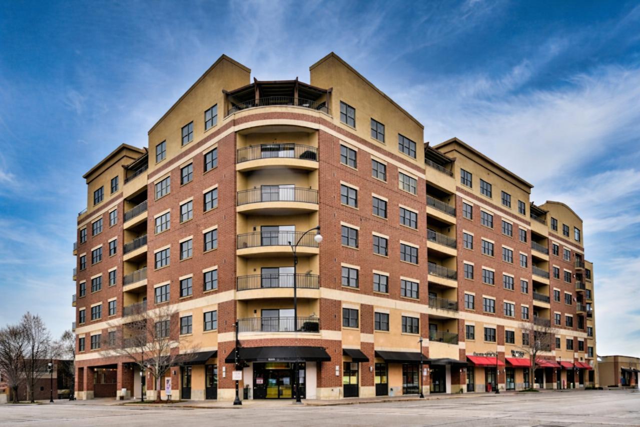 4953 Oakton St. #608, Skokie, IL 60077