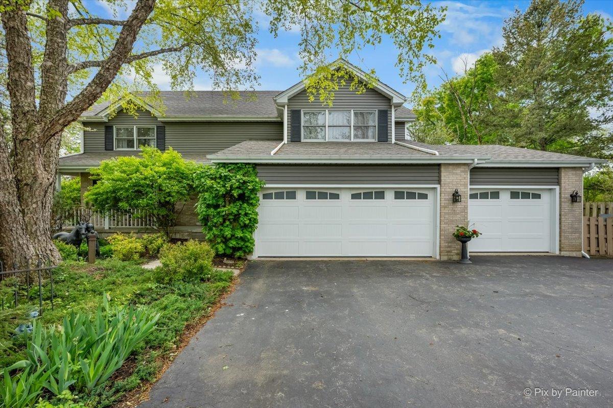 2405 Steeplechase Ln., Spring Grove, IL 60081