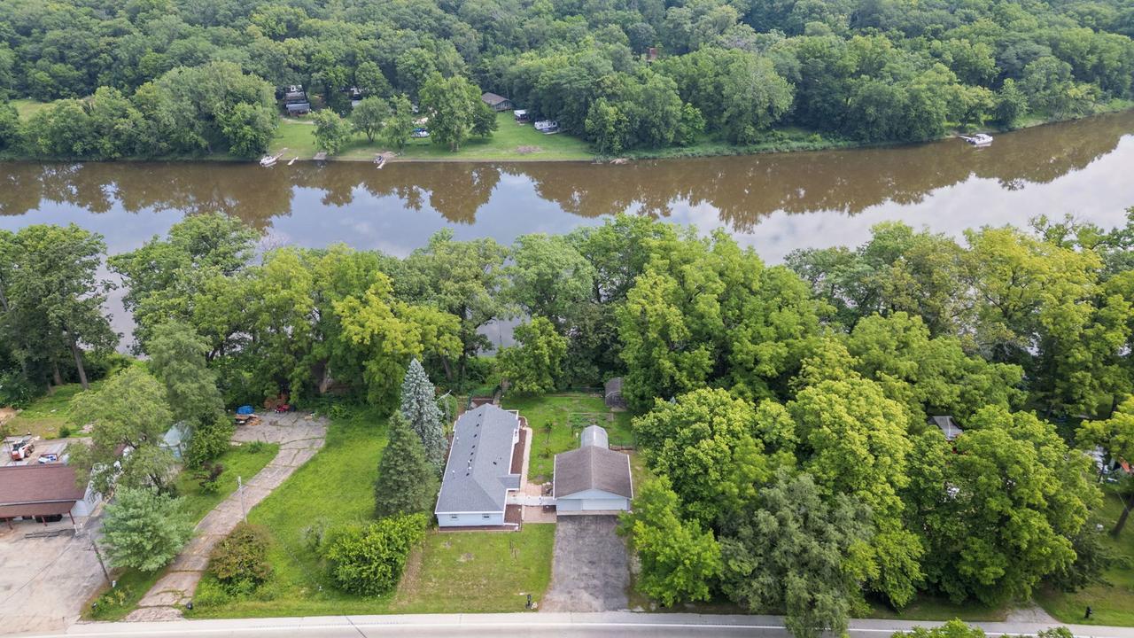 21040 W Highway 113, Custer Park, IL 60481