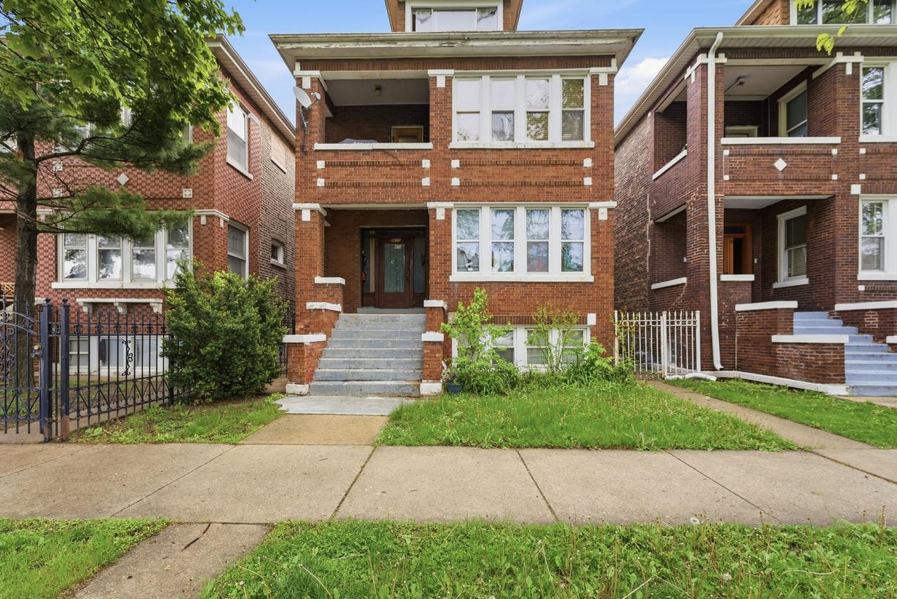 1605 S 49th Ct., Cicero, IL 60804