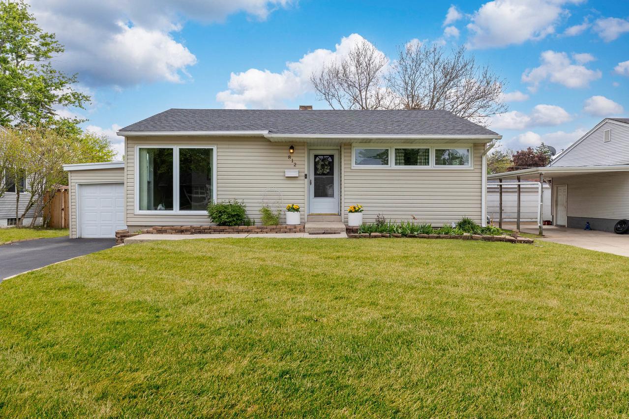 812 Kenilworth Ave., Joliet, IL 60435