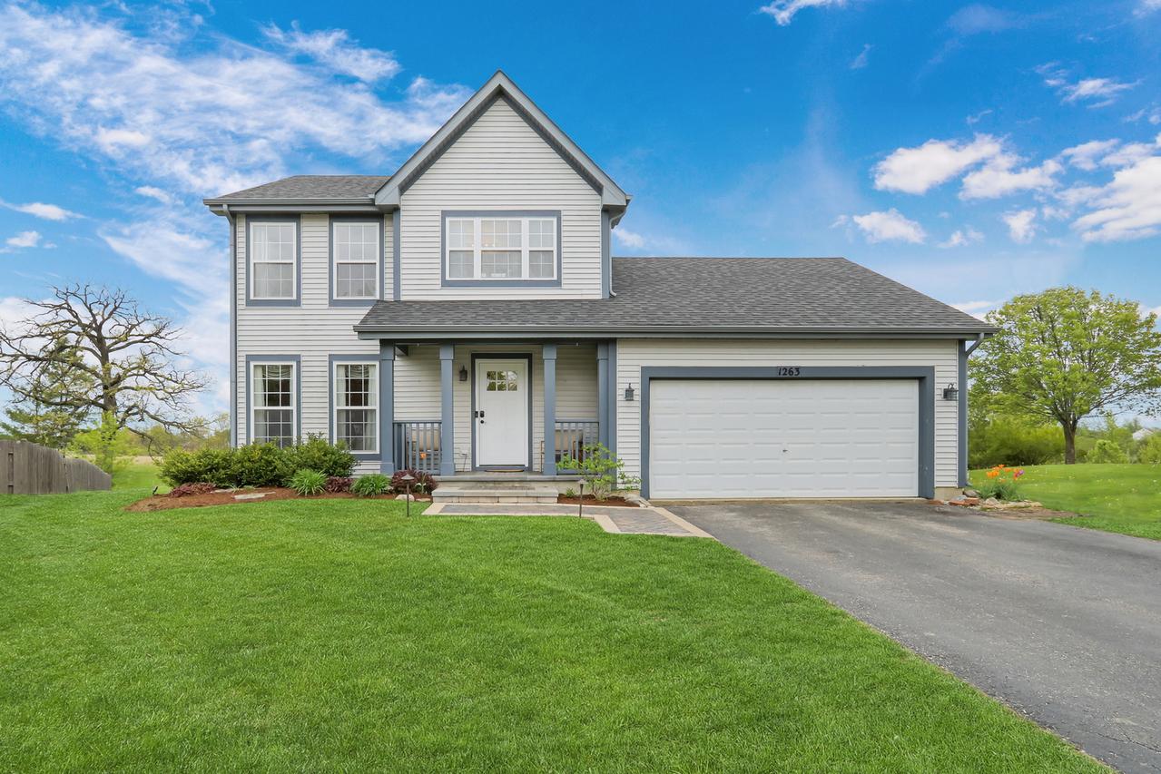 1263 E Essex Ct., Round Lake Beach, IL 60073