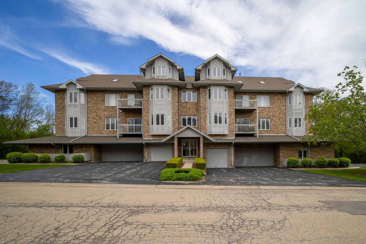 3118 Woodland Dr., Zion, IL 60099