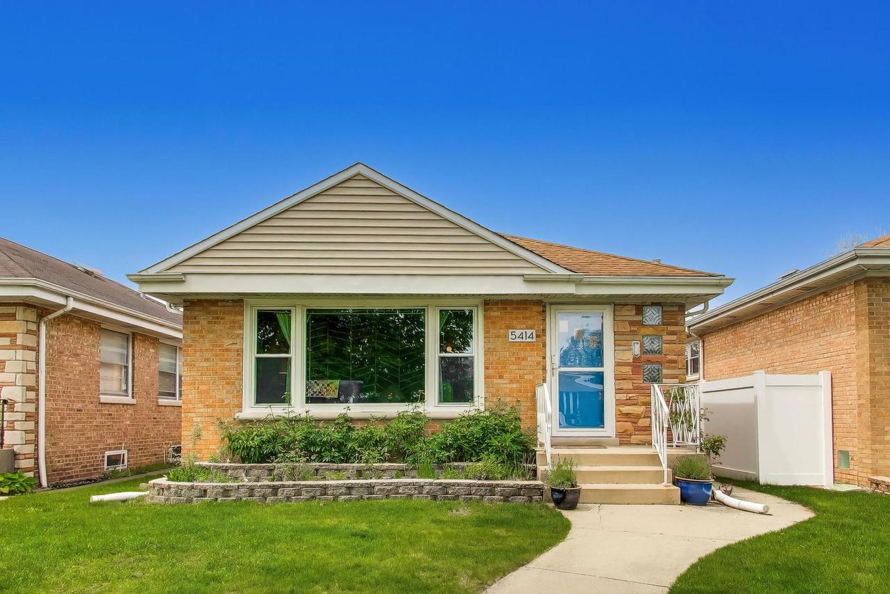 5414 N Neenah Ave., Chicago, IL 60656
