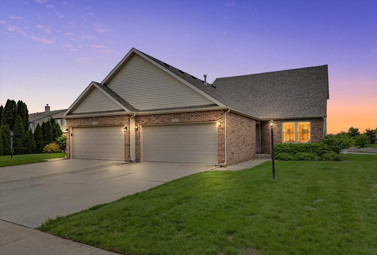 2508 Windward Blvd., Champaign, IL 61821
