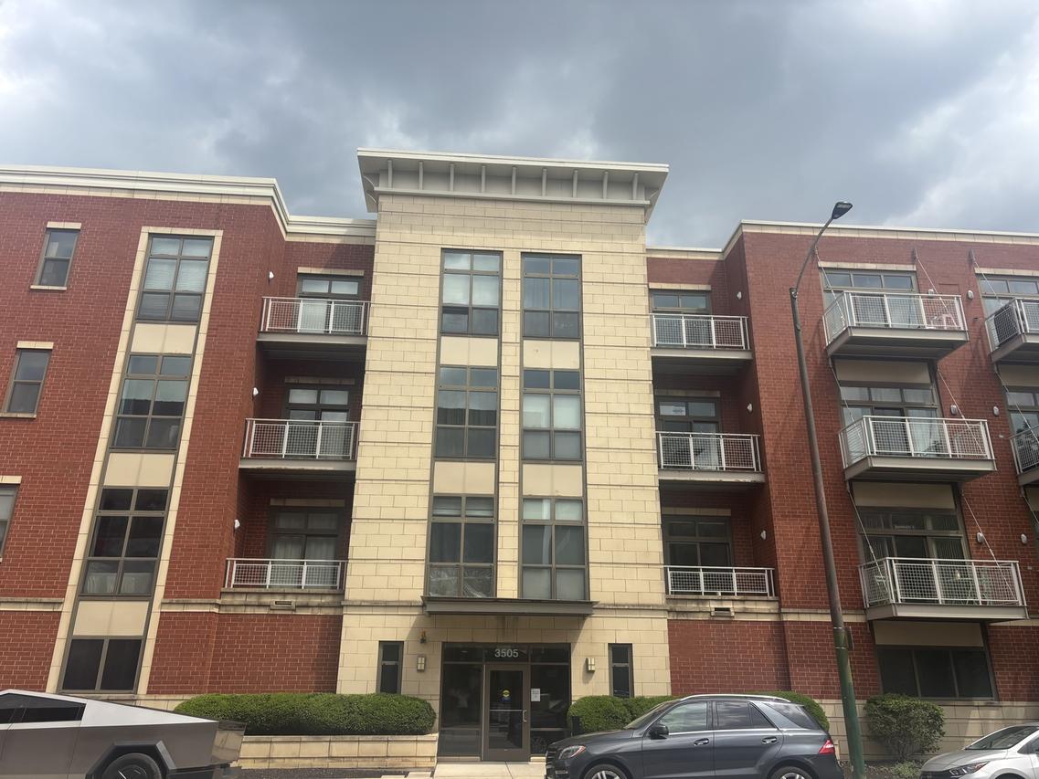 3505 S Morgan St. #205, Chicago, IL 60609