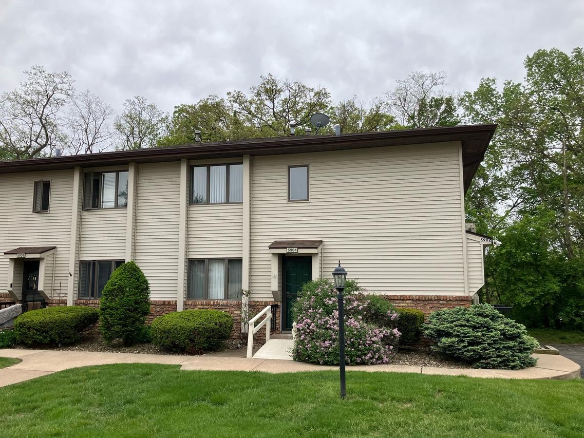 5904 36th Avenue Ct. #7, Moline, IL 61265