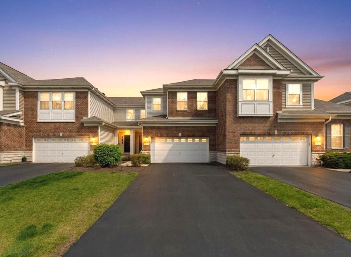 2715 Blakely Ln., Naperville, IL 60540