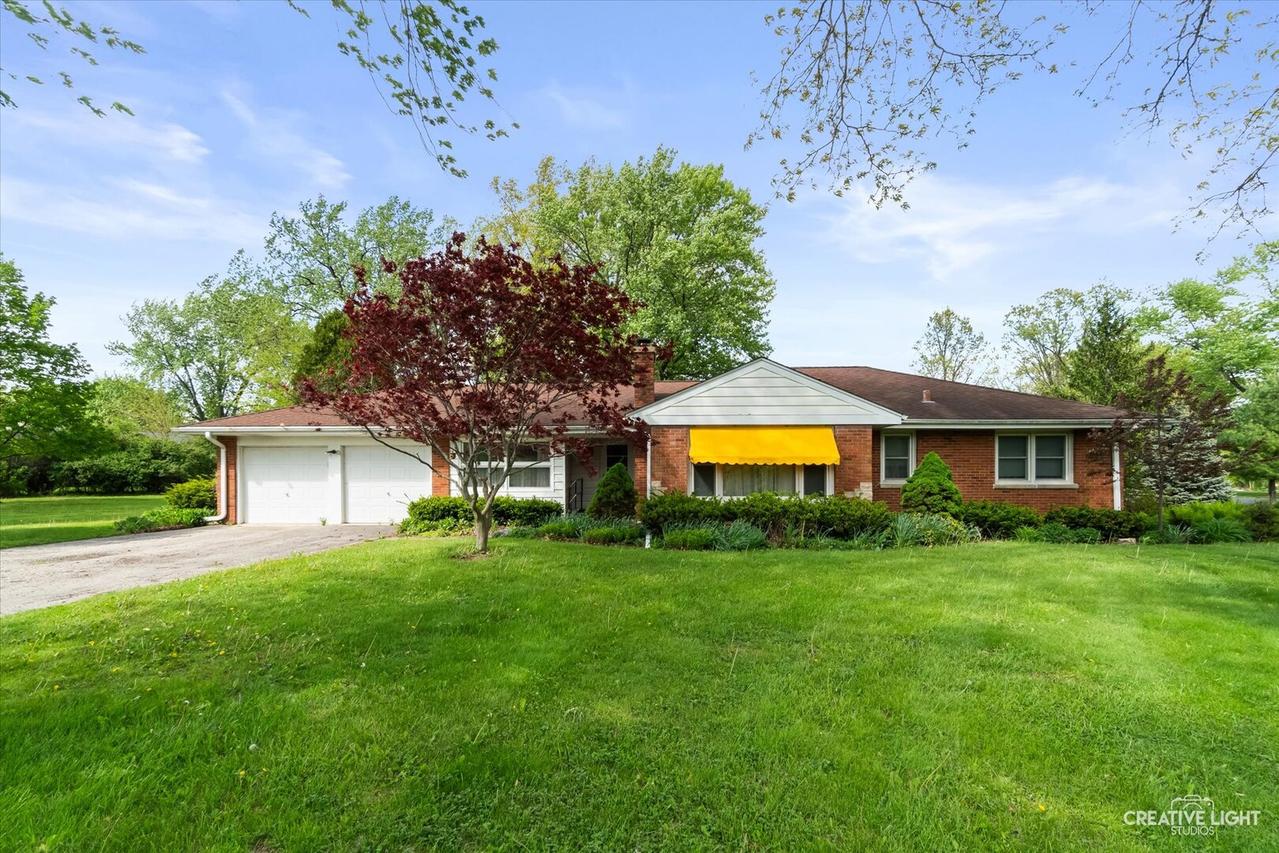 6S437 Hankes Rd., Aurora, IL 60506