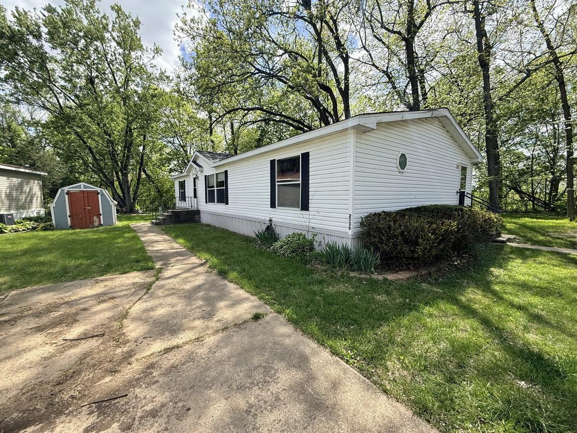2136 Hillview Dr., Princeton, IL 61356