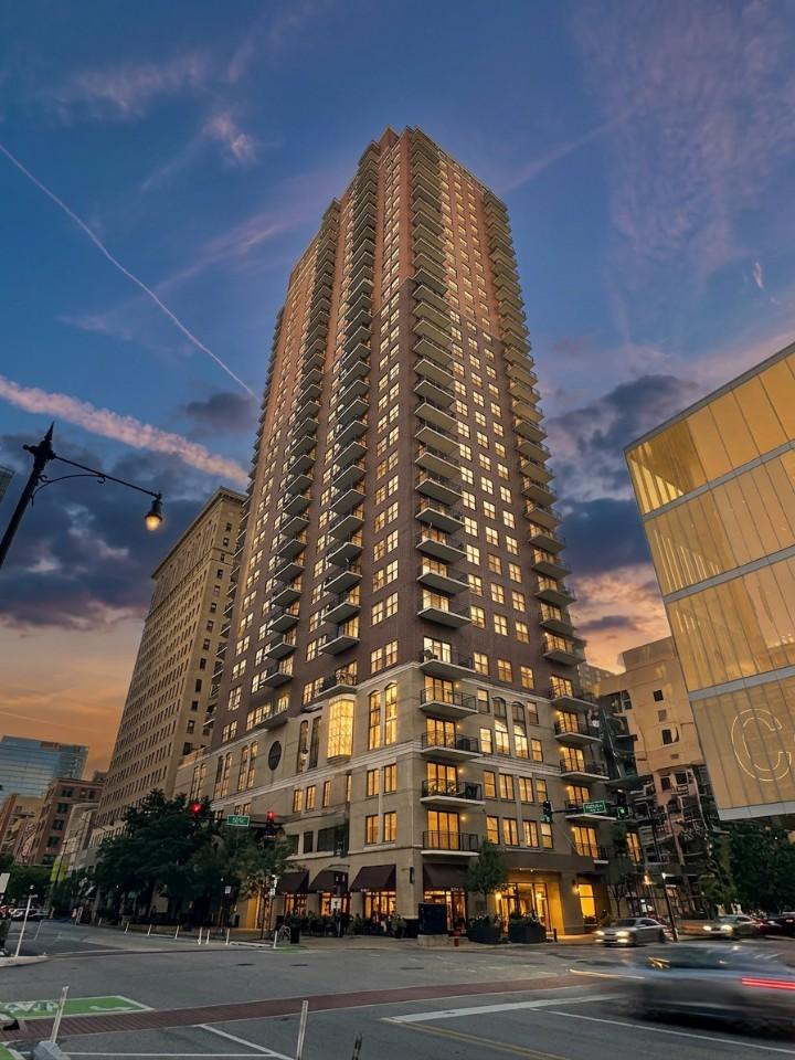 41 E 8th St. #1805, Chicago, IL 60605