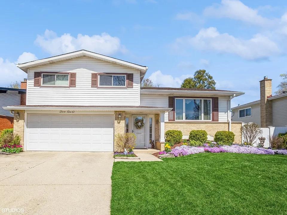 260 Brentwood Dr., Des Plaines, IL 60016