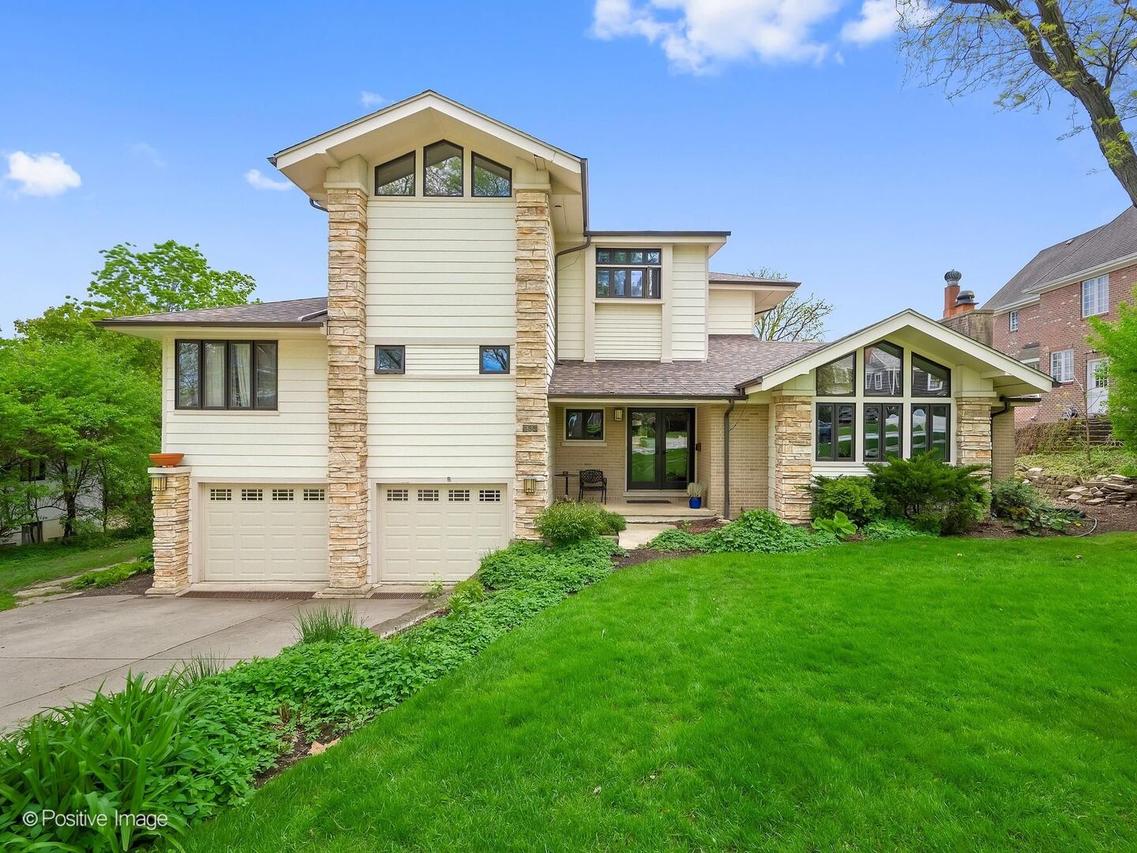 433 N Monroe St., Hinsdale, IL 60521