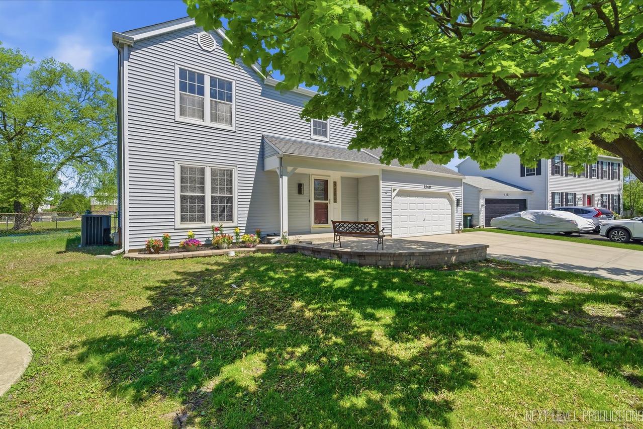 1340 Nantucket Ct., Carol Stream, IL 60188