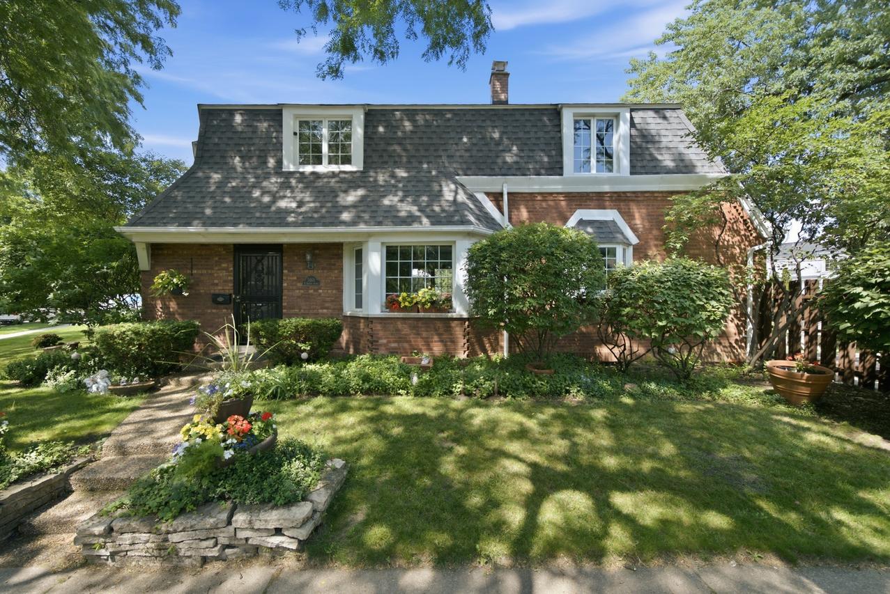 5801 N Kenton Ave., Chicago, IL 60646